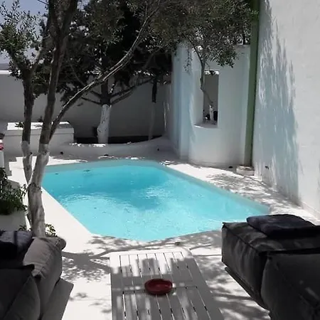 Thalassitra Private Pool & Apartment *